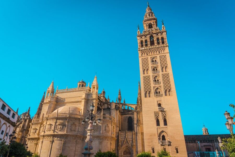 Seville: Alcázar, Cathedral & Giralda Fast Track Guided Tour - Timing, fitness, and the small practical matters