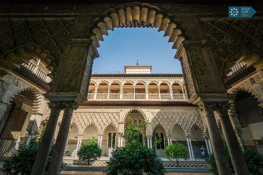 Seville: Alcázar, Cathedral & Giralda Skip-the-Line Tour - Key points to know before booking
