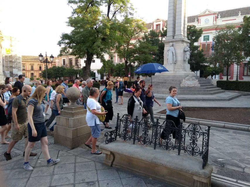 Seville: Alcázar Fast-Track Access with Guided Tour - The bilingual format and what it means