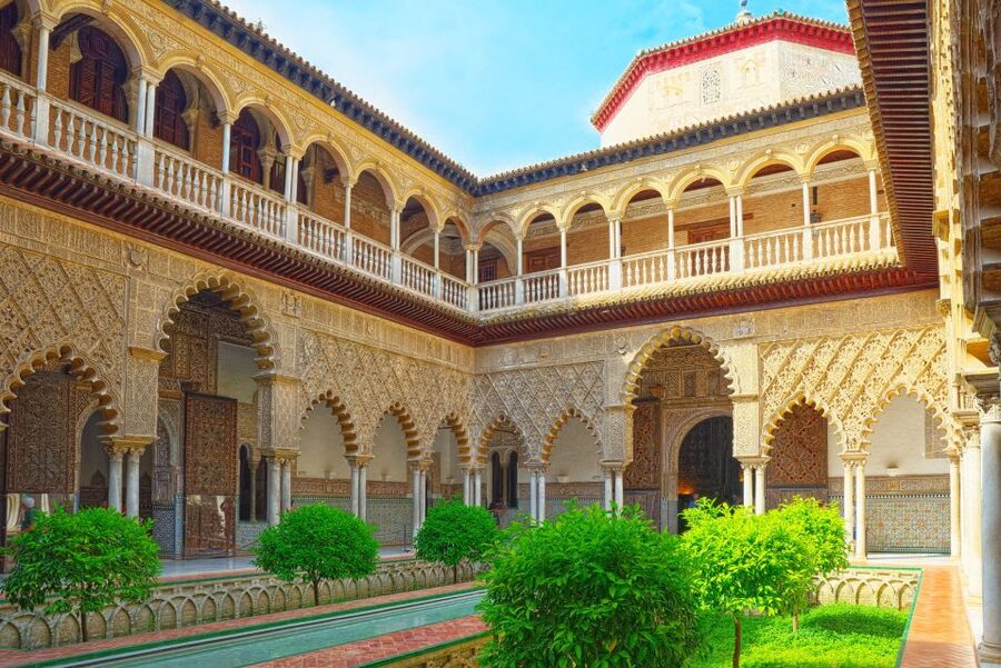Seville: Alcázar Fast-Track Access with Guided Tour - Timing, heat, and comfortable shoes