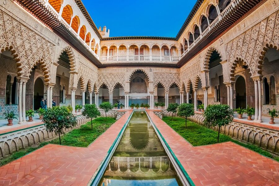 Seville: Alcázar Guided Palace Tour with Priority Access - Who will enjoy this tour most?