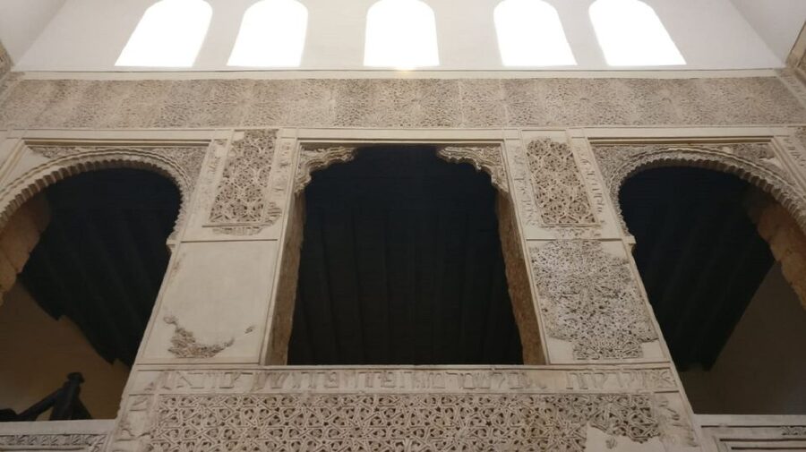 Seville: Alcázar Tour with Tickets Included - What to bring and how to plan your visit