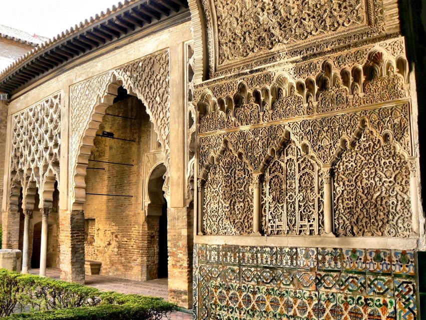 Seville: Cathedral, Giralda & Alcázar Guided Tour - Who will enjoy this tour most?