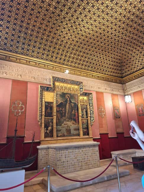 Seville: Guided tour of the Alcazar, Cathedral, and Giralda - Why this three-hour route works in Seville