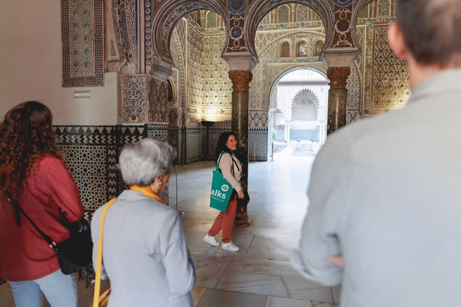 Seville: Guided Walking Tour with Alcazar & Cathedral Access - What the guide adds