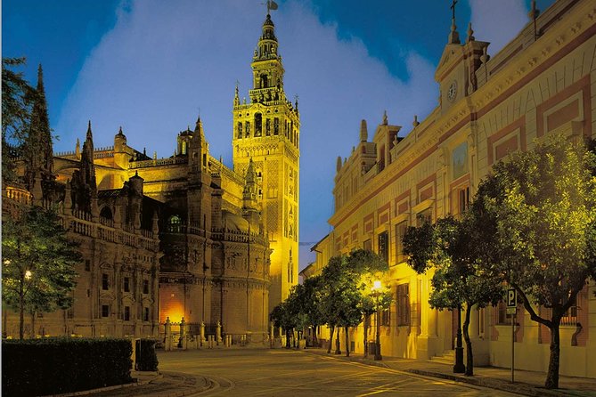 Seville Private Walking Tour with Alcazar & Cathedral Tickets - Seville Cathedral and Columbus’s tomb