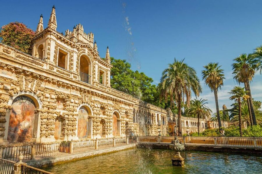 Seville: Real Alcazar Admission and Guided Tour - Guide quality and listening comfort