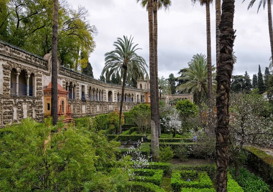 Seville: Real Alcazar of Seville Guided Tour and Ticket - Key points to know before booking