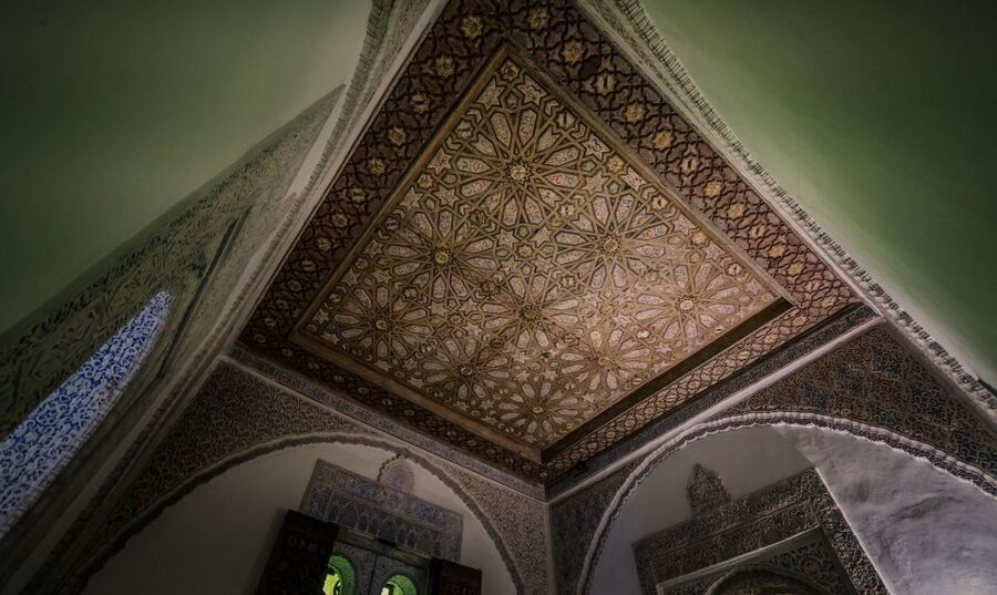 Seville: Royal Alcázar Skip-the-Line Tour by Local Experts - Why the Royal Alcázar deserves a guided visit