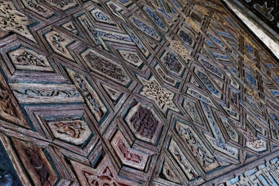Seville: Skip-the-Line Royal Alcázar Guided Tour - Who should book this Alcázar tour?