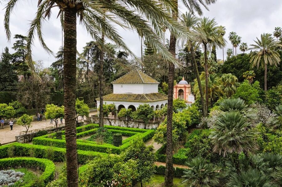 Seville: Small-Group Alcázar Guided Tour & Entry Ticket - Key points about the Alcázar tour