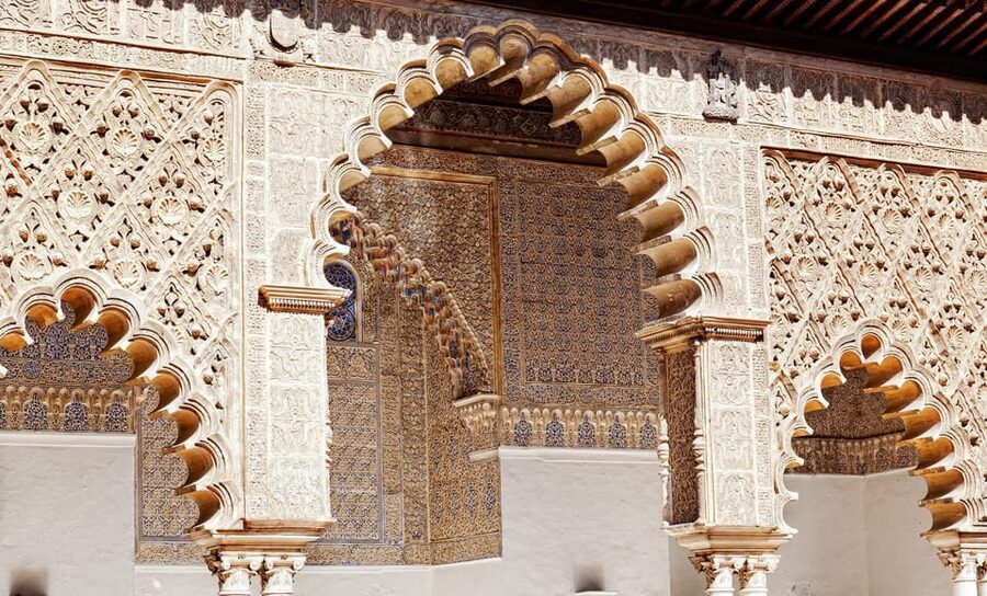 Seville: Tour Alcázar, Cathedral & Giralda Priority Access - Three Seville landmarks, one concentrated morning