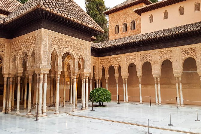Shore Excursion from Almeria: Alhambra and Generalife Gardens - Entering the Alhambra complex