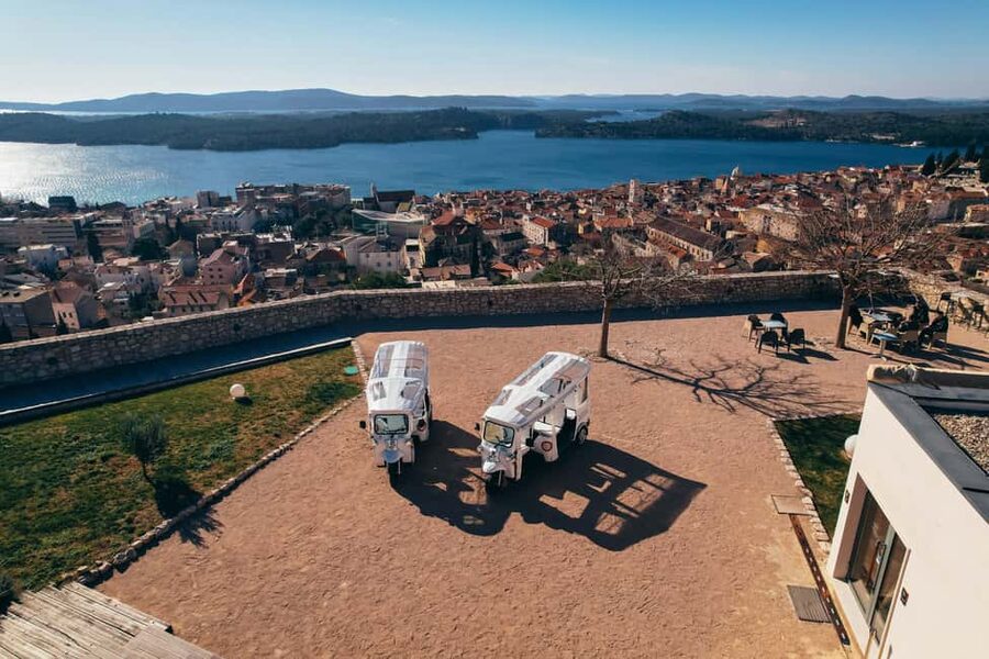 Šibenik: 3 Fortresses and Panorama Tour - Barone Fortress and its modern view of the past
