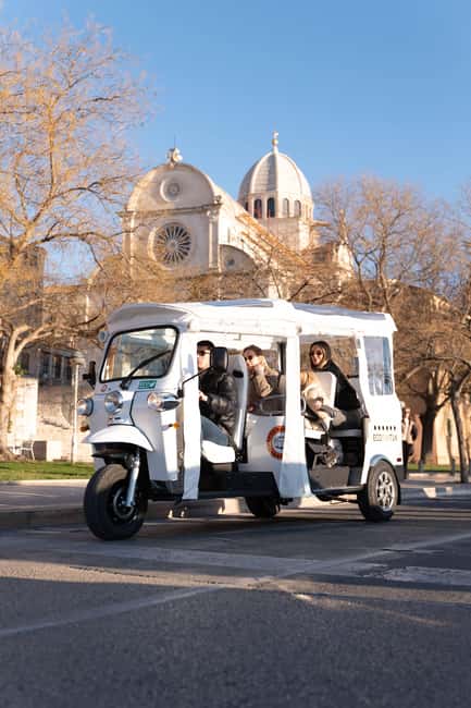 Šibenik: 3 hours City&wine tour, tasting and fortresses inc - St. James Cathedral and the final walk