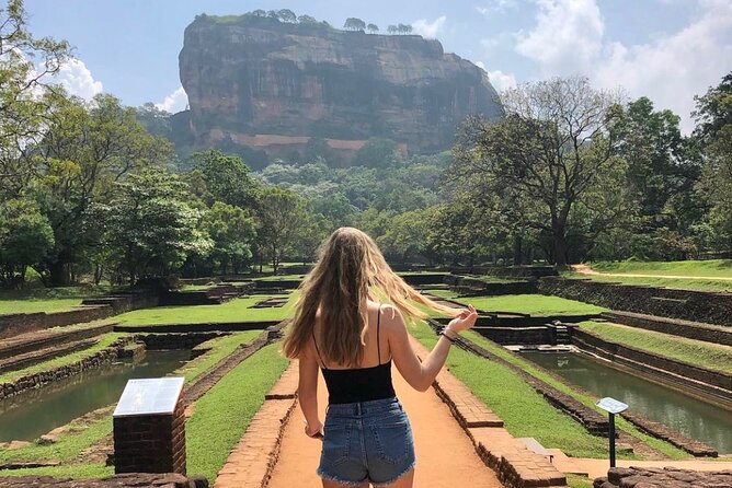 Sigiriya Rock Fortress and Cave Temples Day Trip - A village stop with an ox cart option
