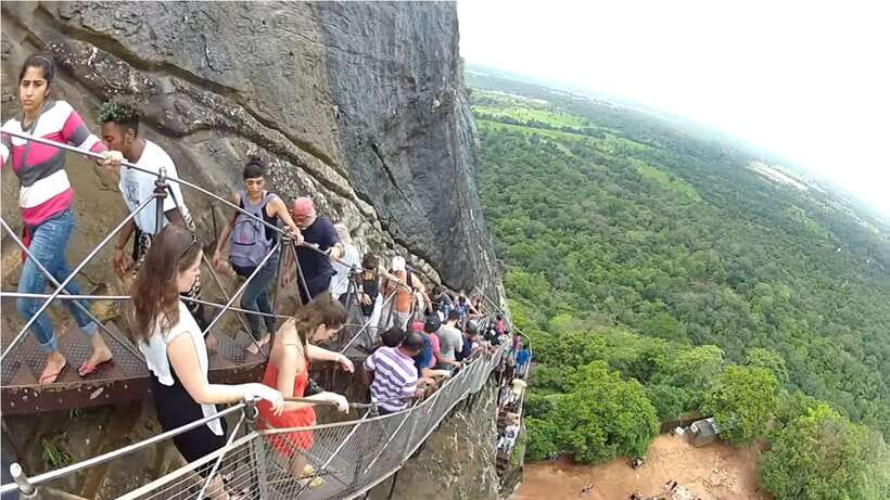 Sigiriya: Rock Fortress Private Guided Walking Tour - Timing, weather, and practical preparation