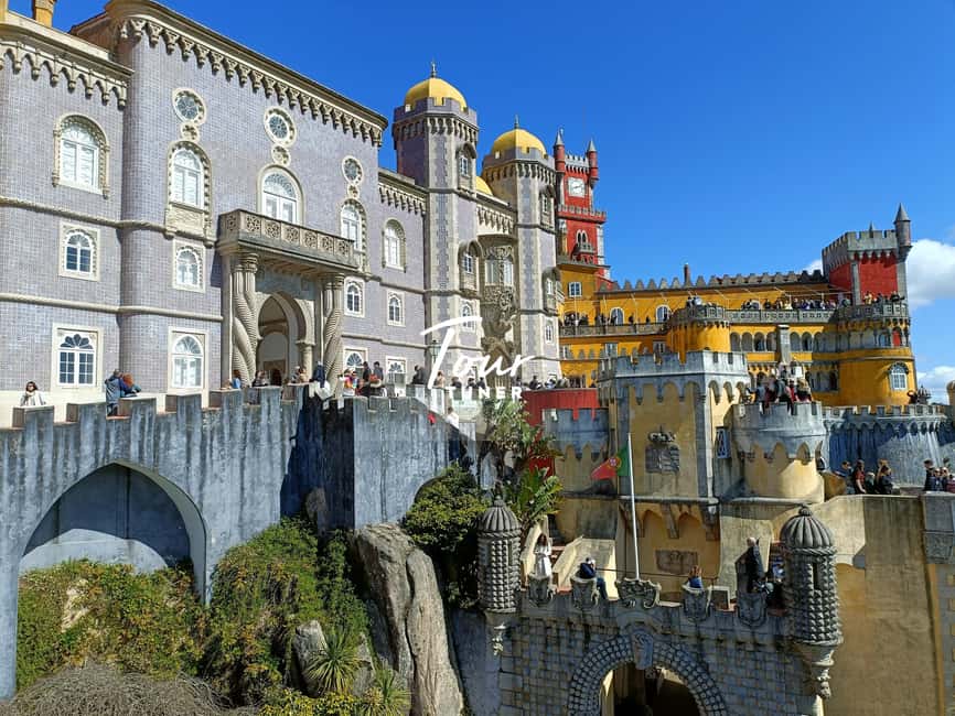 Sintra: Moorish Castle, Pena Palace, Cabo da Roca, & Cascais - Cascais: a seaside finish with aristocratic roots