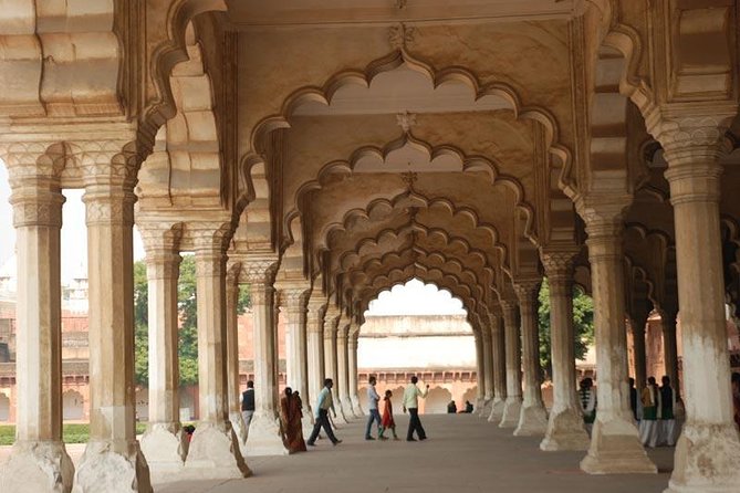 Skip-the-Line: Agra Fort Entrance Ticket with Guided Tour - Entering the fort with a private guide