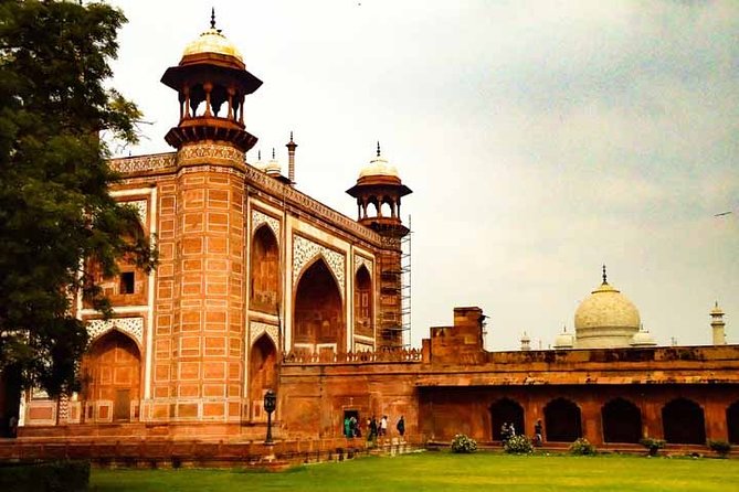 Skip The Line Private Taj Mahal & Agra Fort Day Tour By Car - Starting at the Taj Mahal in the morning light