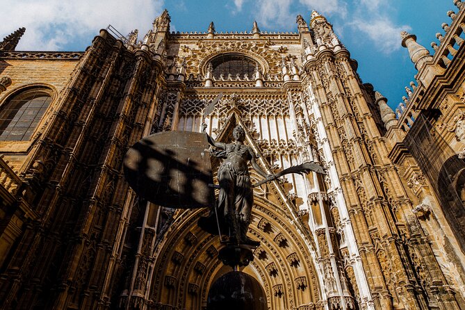 Skip the Line Seville Alcázar, Cathedral & Giralda Guided Tour - Identification, reservations, and cancellation rules