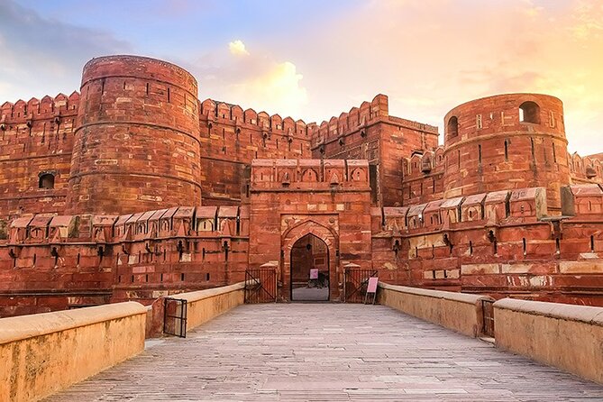 Skip the line "Taj Mahal" & "Agra Fort" Tickets with live Tour Guide. - Why this short Agra tour works well