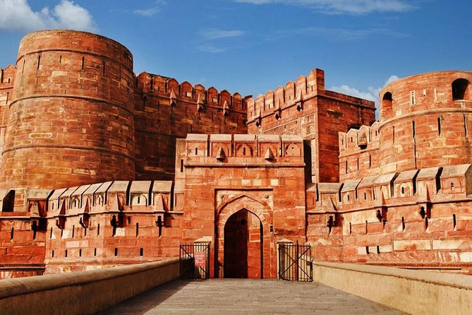 Skip The Line Taj Mahal and Agra fort Tour - Why this private Agra tour makes sense