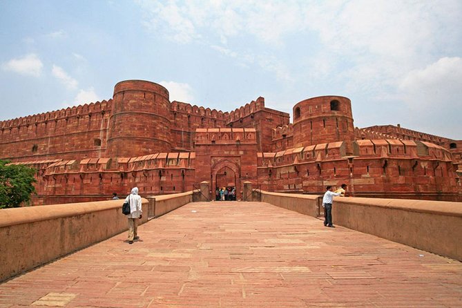 Skip The Line Taj Mahal and Agra fort Tour - Should you book the Taj Mahal and Agra Fort tour?
