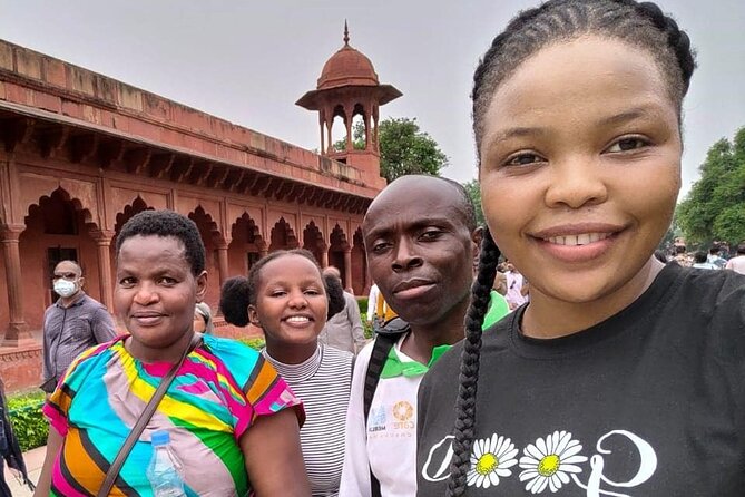 Skip the line with Private Tour Guide for Taj Mahal & Agra Fort - Reading Agra Fort Beyond The Walls