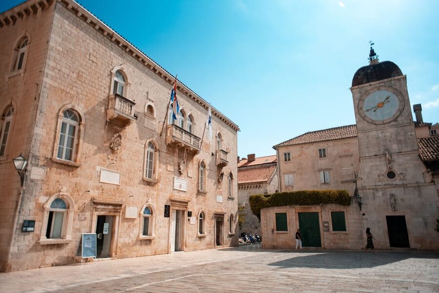 Split: Private tour to Salona, Vitturi castle and Trogir - Salona: Roman Dalmatia begins in the ruins