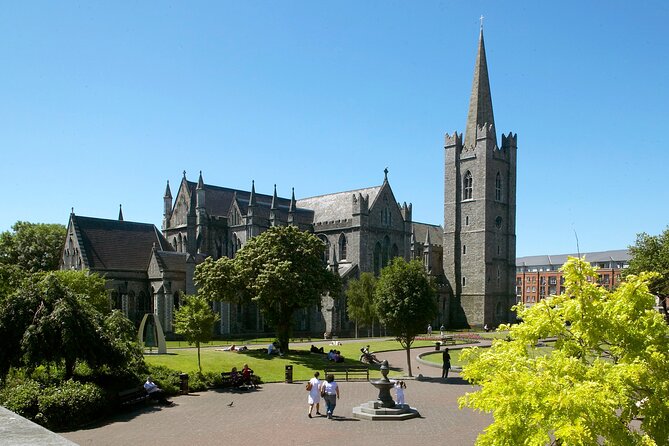 St Patrick's Cathedral, Book of Kells and Dublin Castle Tour - St Patrick’s Cathedral sets the tone