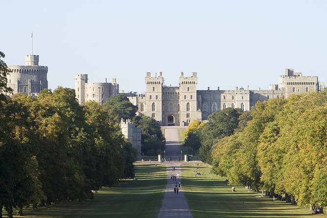 Stonehenge, Windsor Castle and Bath with Pub Lunch in Lacock - Is the $123.49 price good value?