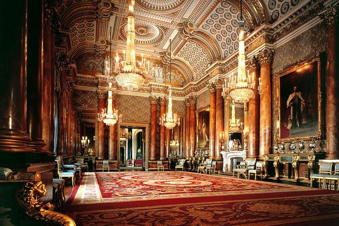Summer Special: Buckingham Palace & Windsor Castle Tour - Returning to London via Harrods
