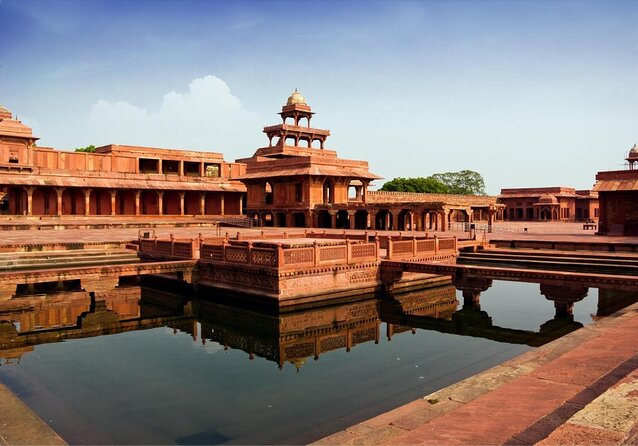 Sunrise Taj Mahal Tour with Agra Fort and Fatehpur Sikri - The road to Fatehpur Sikri