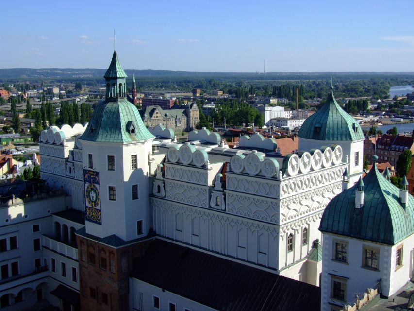 Szczecin Pomeranian Dukes’ Castle Exterior Private Tour - The Ducal Castle courtyards and old stables