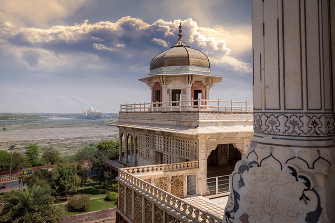 Taj Mahal, Agra Fort, Baby Taj & Mehtab Bagh Private City Tour - Car size, pickup, and comfort