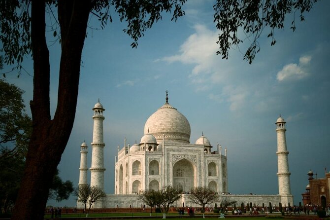Taj Mahal, Agra Fort & Baby Taj same Day Tour from Delhi by Car - Lunch in Agra, with one important choice