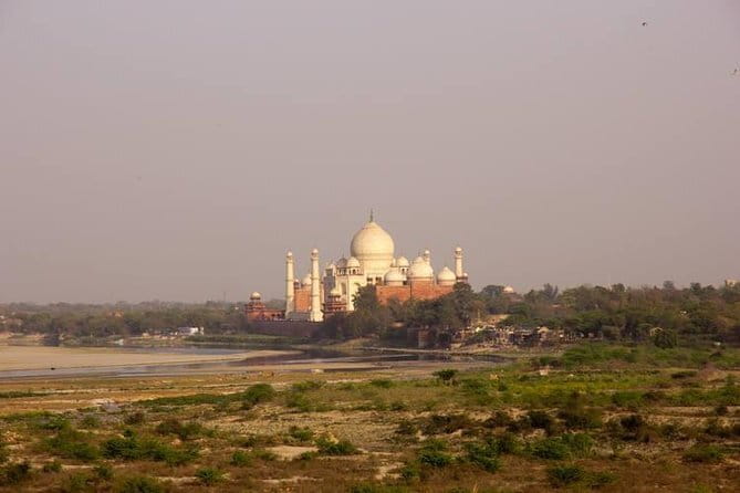 Taj Mahal, Agra Fort, Baby Taj Tour from Delhi by Superfast Train - The Taj Mahal: the main event deserves three hours