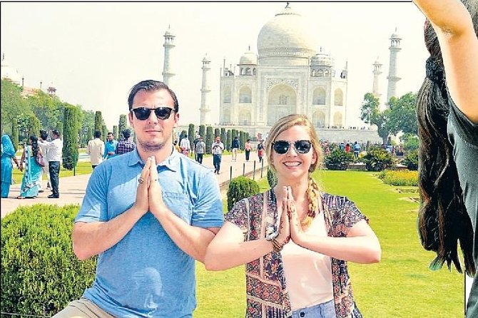 Taj Mahal at Sunrise Private Tour with Agra Fort and Fatehpur Sikri - Agra Fort and the Mughal court