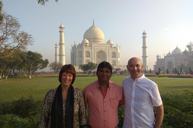 Taj Mahal Sunrise Tour With Agra Fort and Fatehpur Sikri - Is $80 good value?