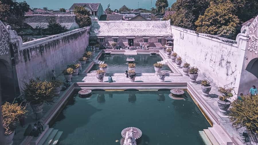 Taman sari water castle, sultan palace & local food tasting - The short walk to Taman Sari Water Castle