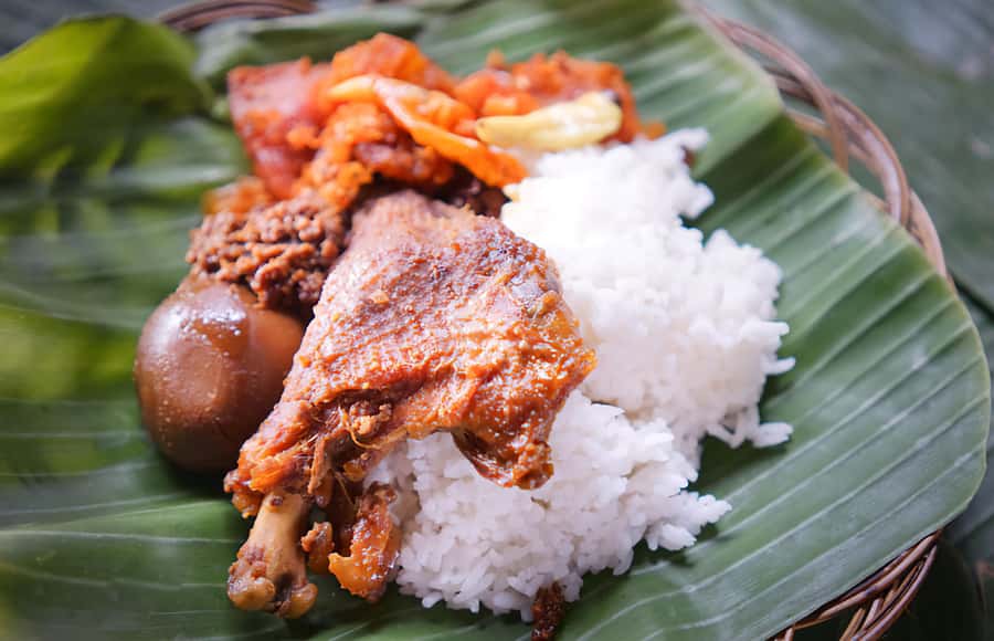 Taman sari water castle, sultan palace & local food tasting - Gudeg in Wijilan, Yogyakarta’s famous local flavor