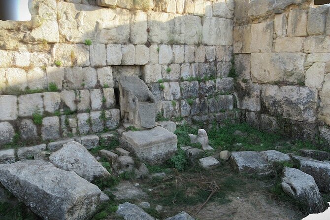 Temple of Eshmun - Mleeta Landmark - Beaufort Castle - Lunch in Jarjouaa keeps the day practical