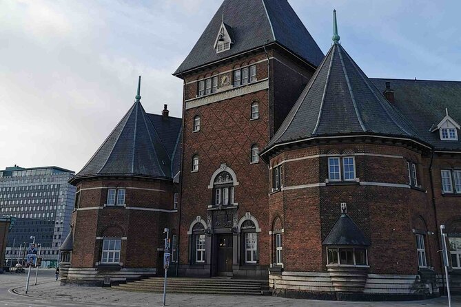 The Ancient Viking Stronghold of Aros: A Self-Guided Audio Tour in Aarhus - Den Gamle By and the route’s final green space