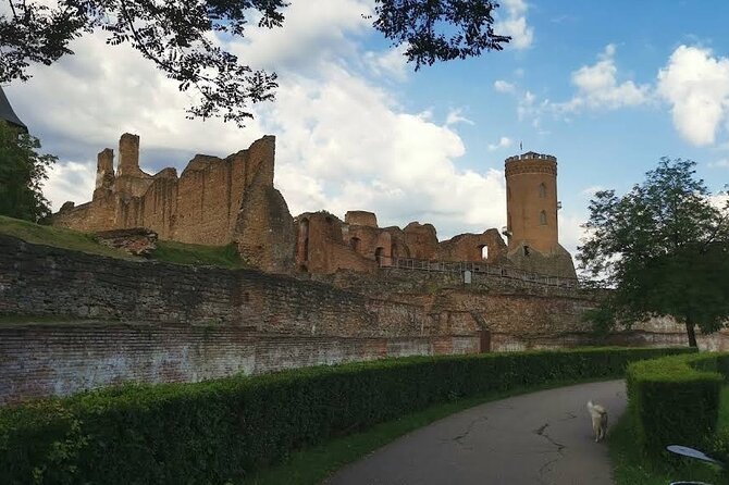 The Real Dracula's Castle in Targoviste, Winery and Dracula' Tomb - Lunch and the value of an unhurried day