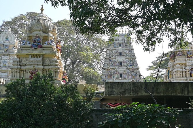 Tipu Palace + Koté Vishnu + Fort + KR Market + Jain Temple = Bengaluru Pété Walk - Bengaluru Fort and what remains