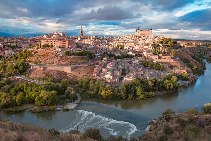 Toledo: Monumentos esenciales: Alcazar, Catedral, Sinagoga - The Jewish quarter and the Samuel Levi Synagogue