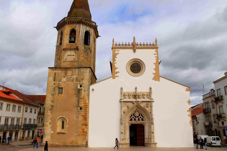 Tomar and Almourol Castle: Knights Templar Private Tour - Pegões Aqueduct and Tomar today