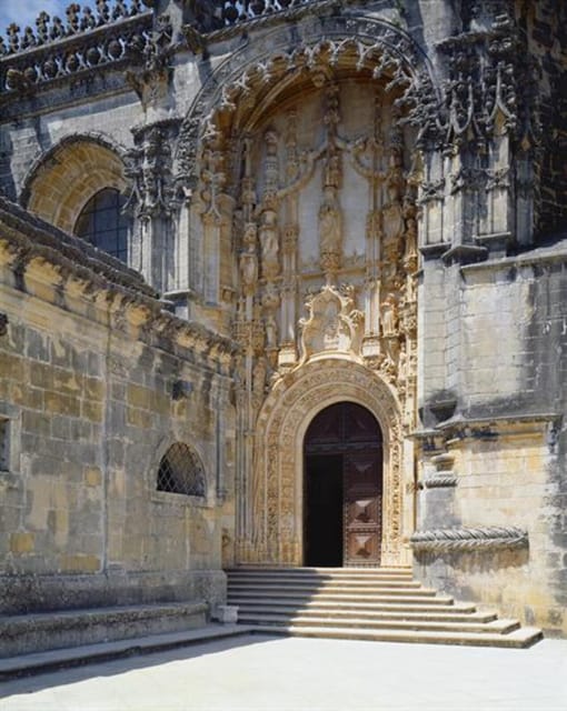Tomar: Convent of Christ and Templar Castle Tour Ticket - From Templar stronghold to Order of Christ convent