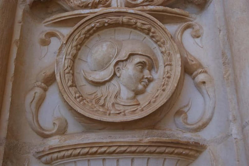 Tomar Walking Tour : Templar, Castle, Food, Ceramics, Fun! - The darker side of Tomar’s stories